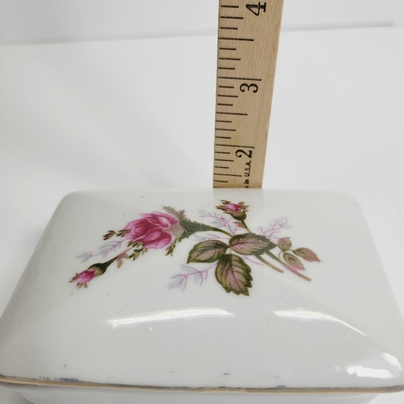 * Ceramic trinket jewelry box rose painted detail 4"X 1.5" vintage  japan - Picture 11 of 13